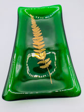 Load image into Gallery viewer, Green Fern soap dish / trinket tray