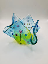 Load image into Gallery viewer, Meadow Flower Tealight Holder medium