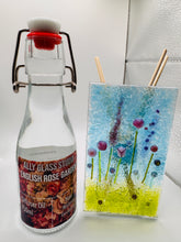 Load image into Gallery viewer, Garden flowers diffuser bottle
