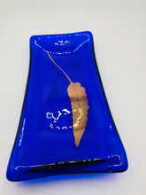 Load image into Gallery viewer, Blue Fern soap dish / trinket tray