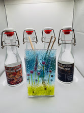 Load image into Gallery viewer, Garden flowers diffuser bottle