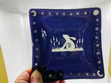 Load image into Gallery viewer, Purple Large Moon Hare Dish