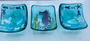 Handmade fused glass deep dish / tealight holder / trinket tray with seahorse detail 