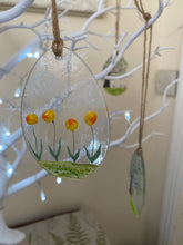 Load image into Gallery viewer, Fused Glass Easter Egg with 3D Daffodil detail 