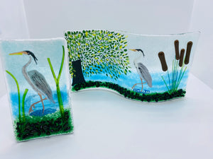 Handmade fused glass tealight holder with riverbank and heron detail 